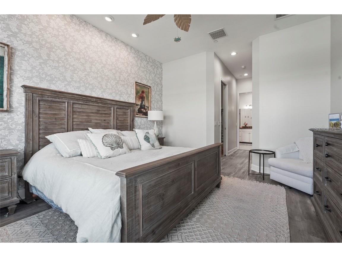 303 Compass Point Drive #101 Bradenton FL 34209 A4661239 image35