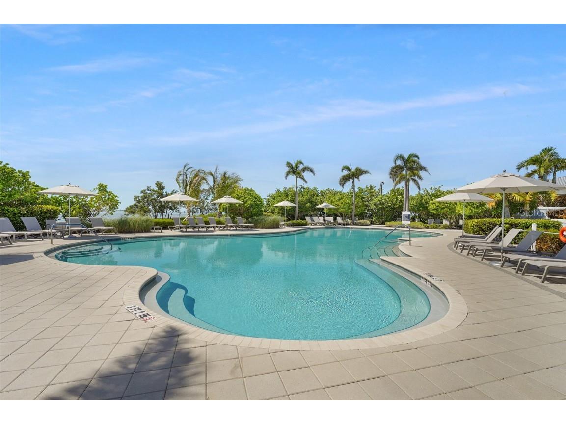 303 Compass Point Drive #101 Bradenton FL 34209 A4661239 image58