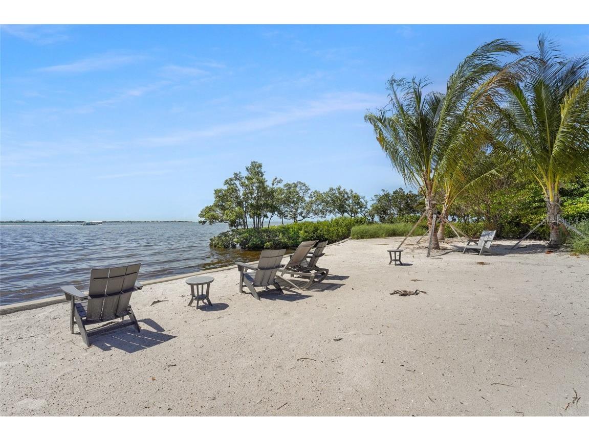 303 Compass Point Drive #101 Bradenton FL 34209 A4661239 image60