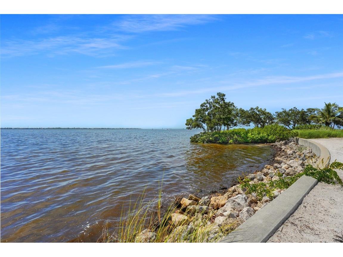 303 Compass Point Drive #101 Bradenton FL 34209 A4661239 image62