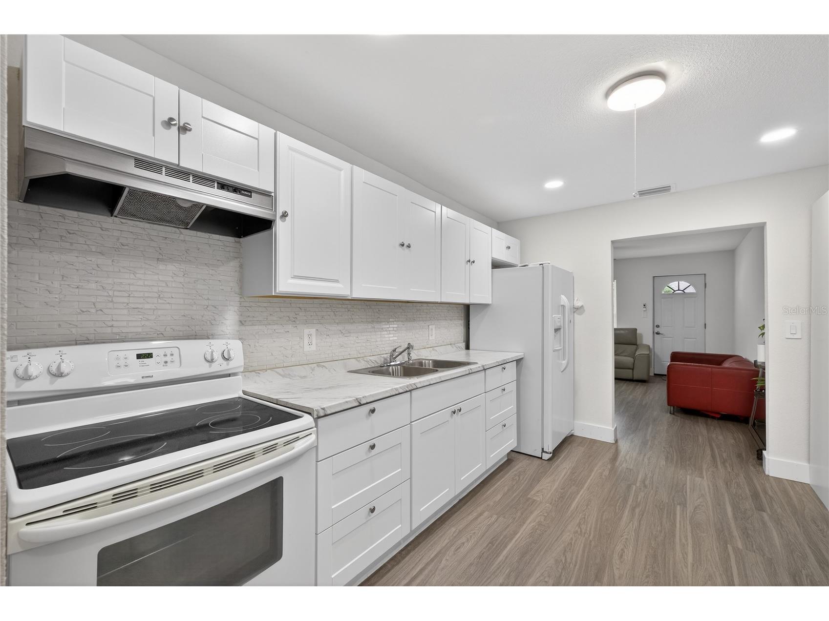 303 E Hollywood St Tampa FL 33604 TB8481378 image24