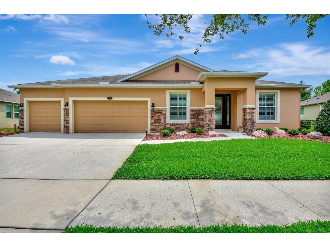 303 E Victoria Trails Boulevard Deland FL 32724 O6104359 image1
