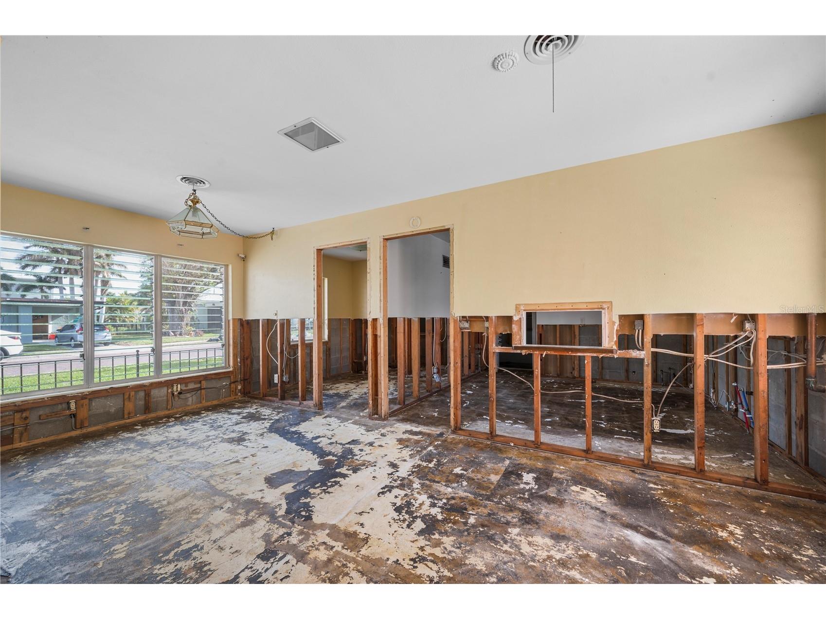 303 Gill Street Punta Gorda FL 33950 C7515062 image11