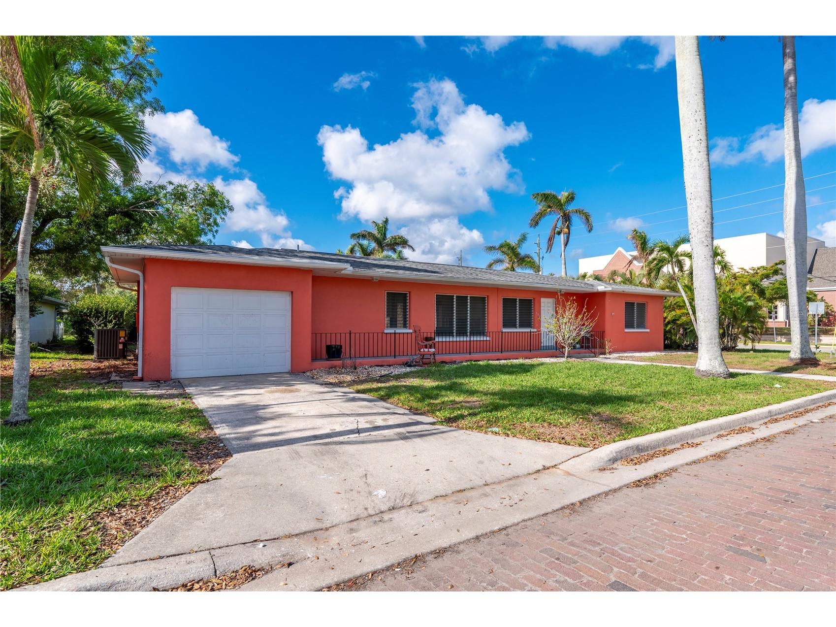 303 Gill Street Punta Gorda FL 33950 C7515062 image5