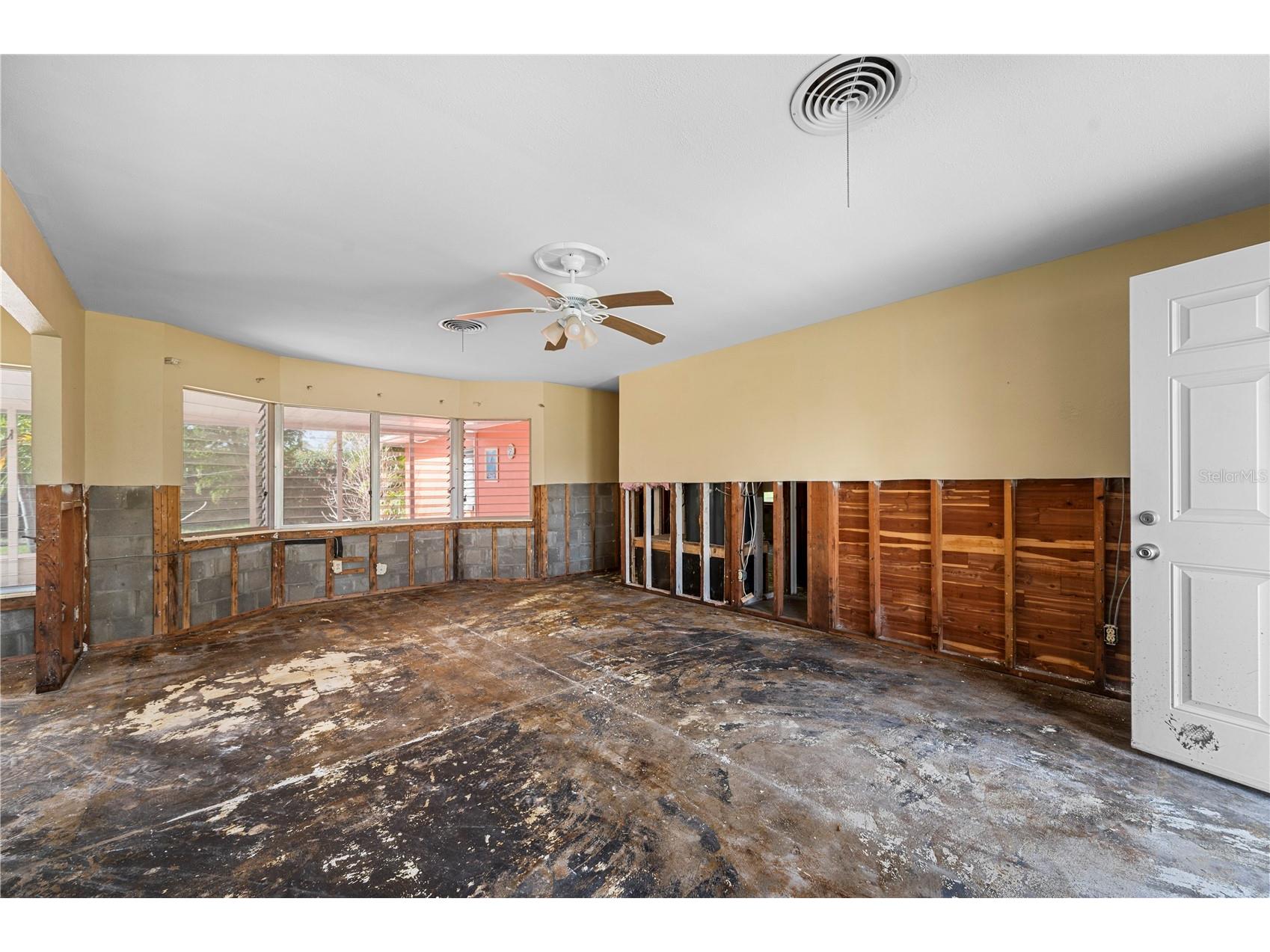 303 Gill Street Punta Gorda FL 33950 C7515062 image9