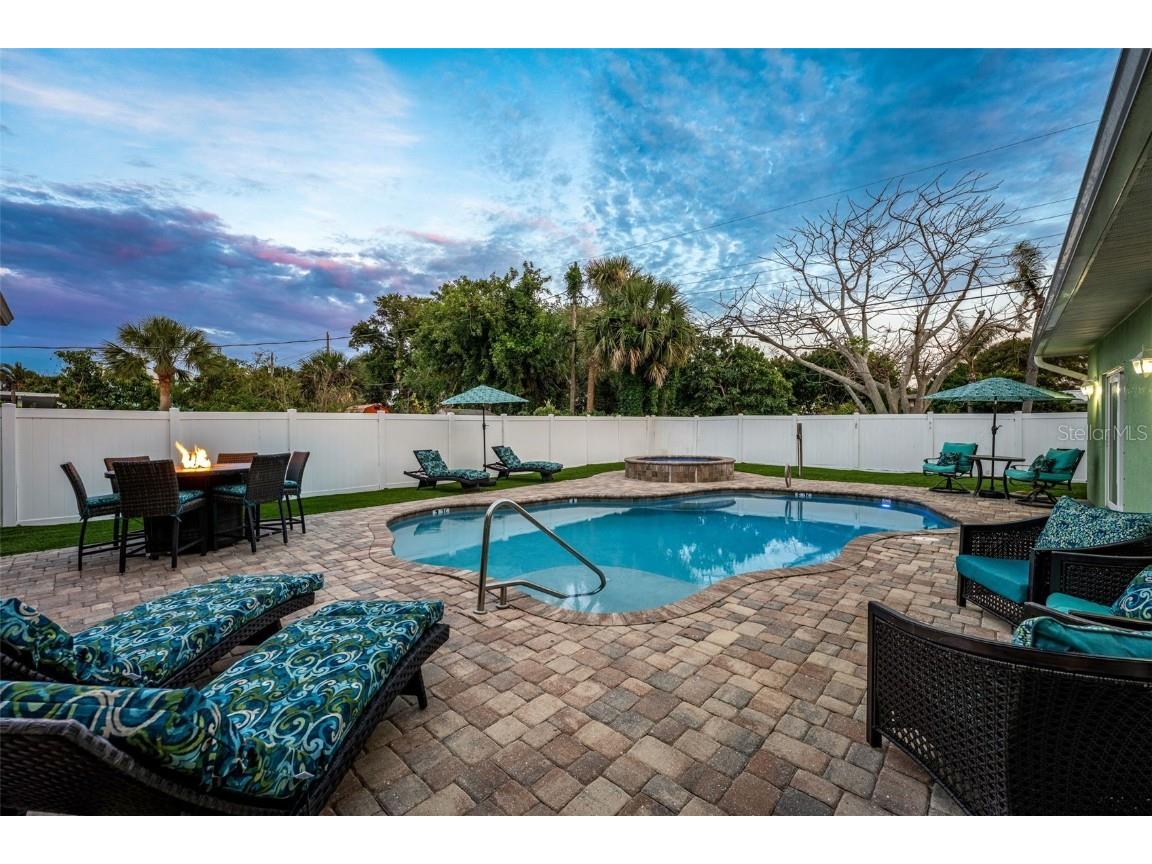 303 Harrison Avenue Cape Canaveral FL 32920 A4669665 image28