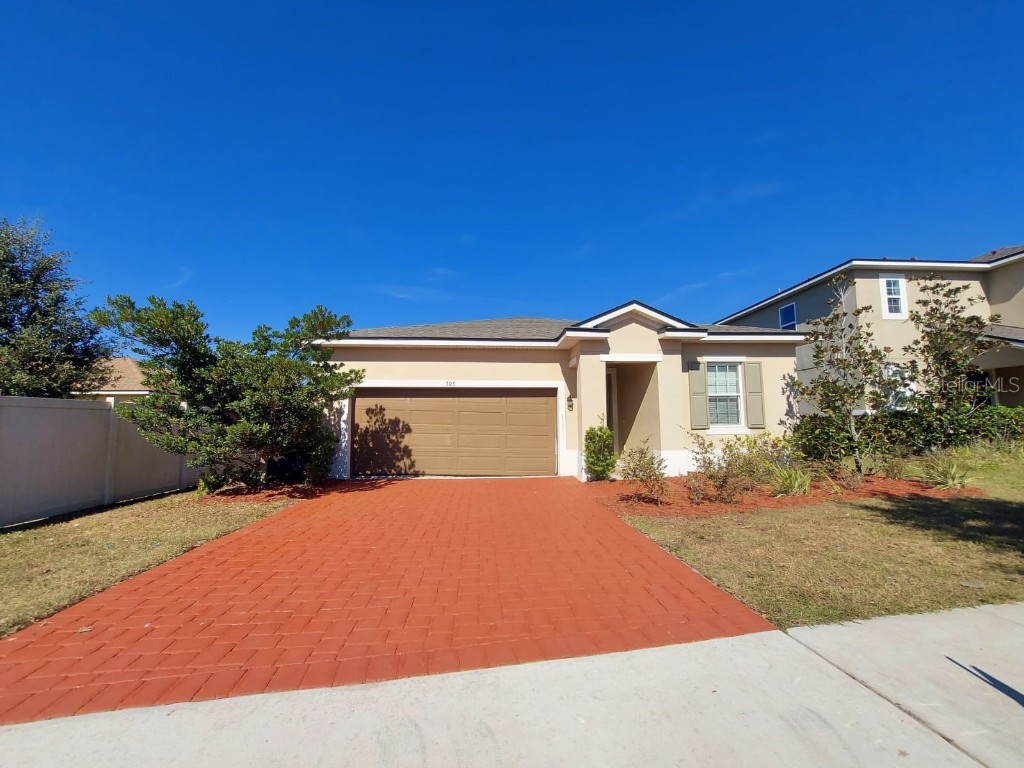 303 Irving Bend Groveland FL 34736 S5093782 image1