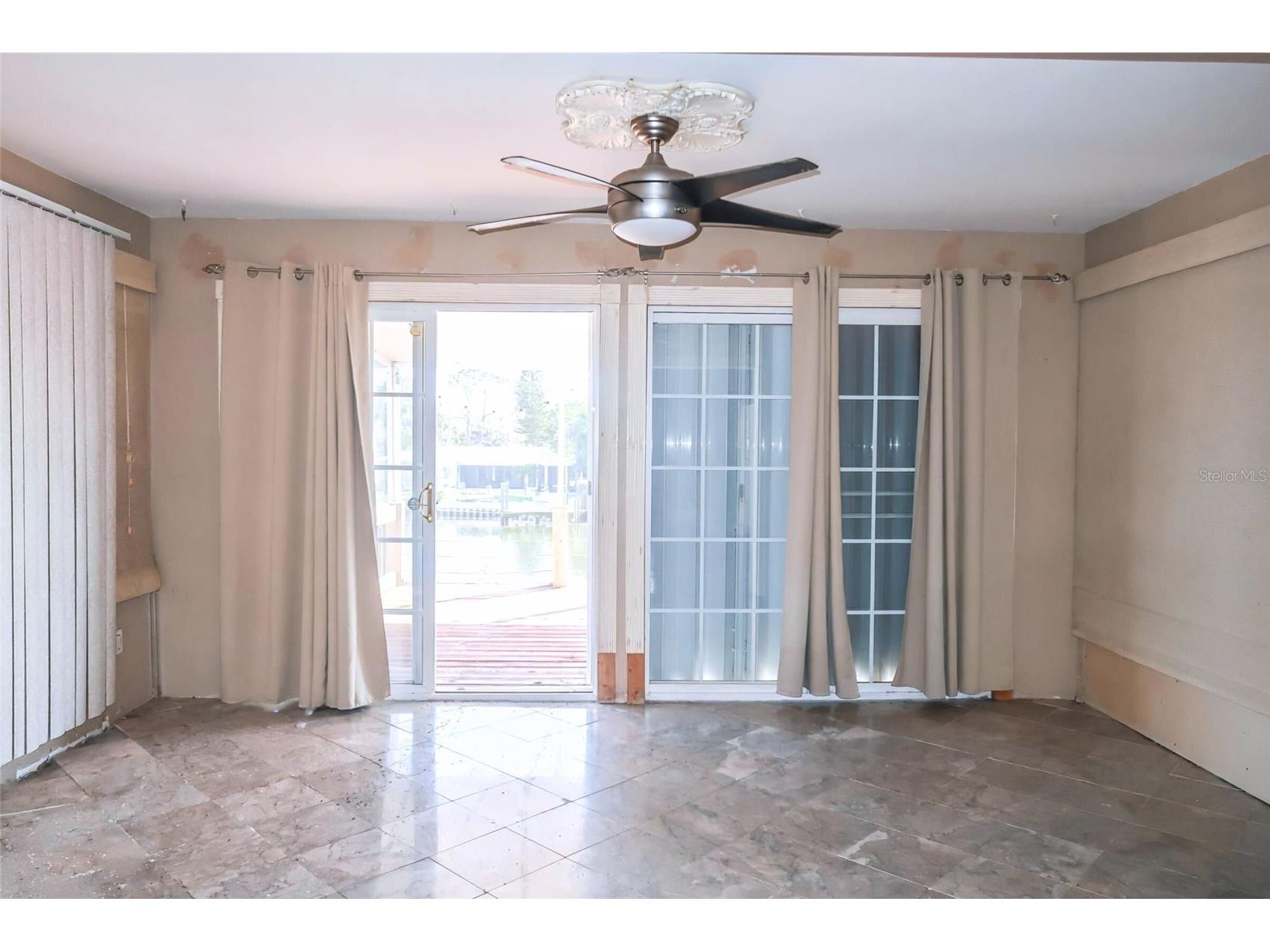 303 Lagoon Drive Palm Harbor FL 34683 TB8475281 image9