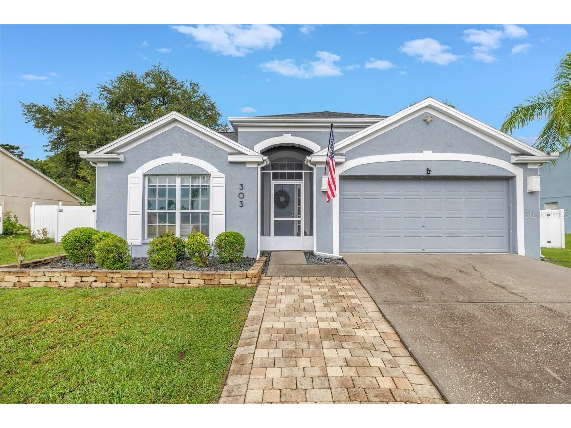 303 Lakeway Lane Apollo Beach FL 33572 TB8422023 image1