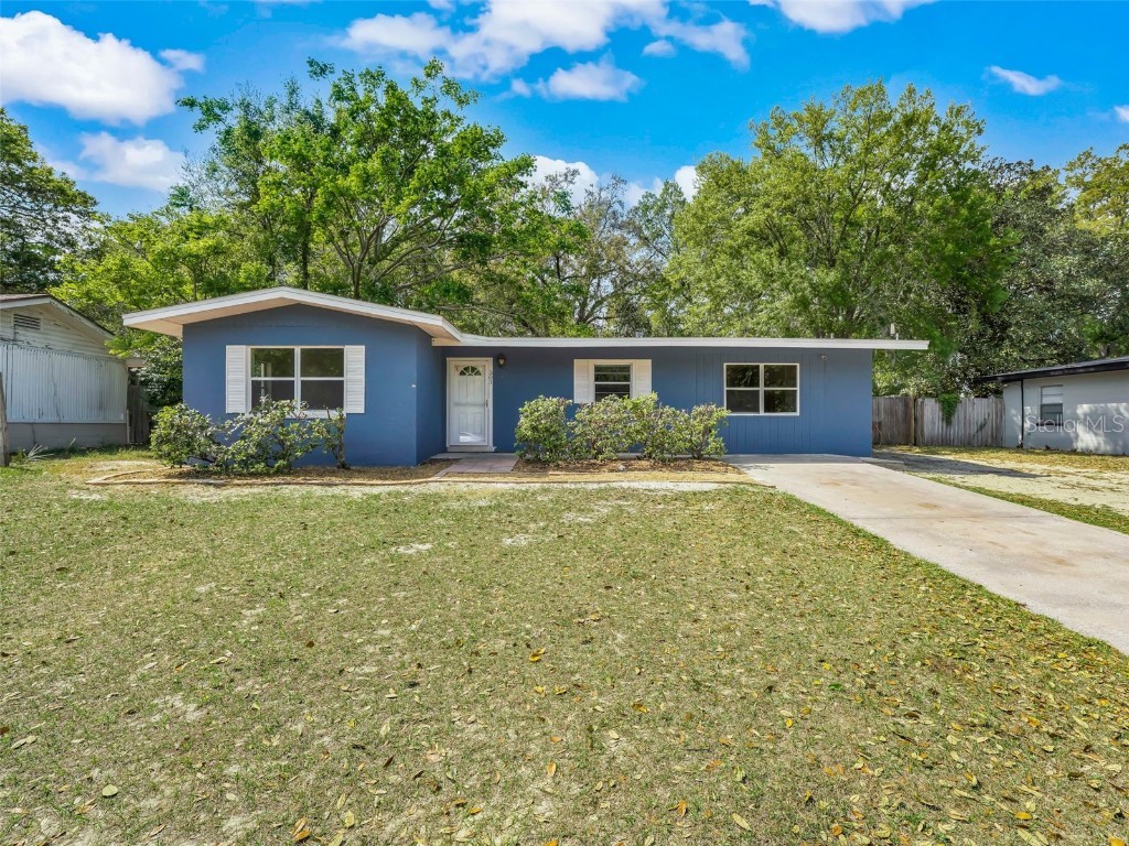 303 Louis Street Leesburg FL 34748 G5065683 image1