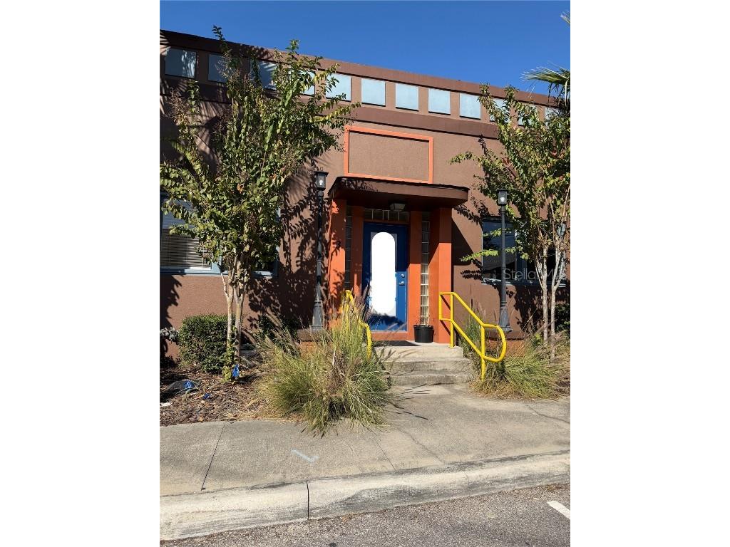 303 N Grove Street #3 Eustis FL 32726 O6367490 image1