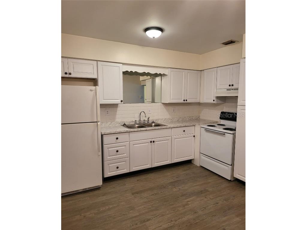 303 N Mars Avenue Clearwater FL 33755 TB8438924 image7