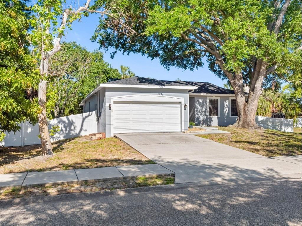 303 National Orange Avenue Oldsmar FL 34677 TB8370030 image1