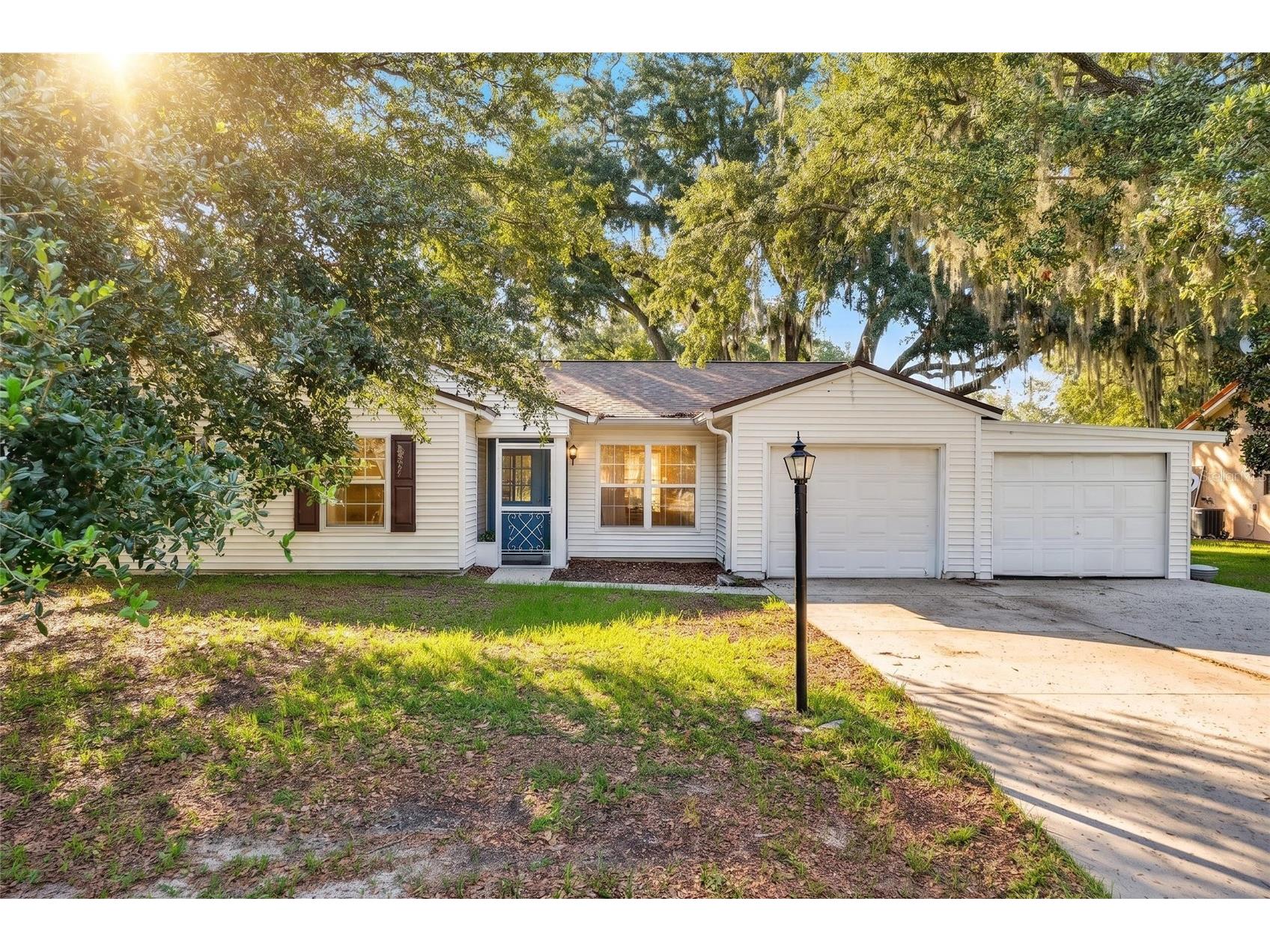 303 Oak Track Pass Ocala FL 34472 OM728533 image1