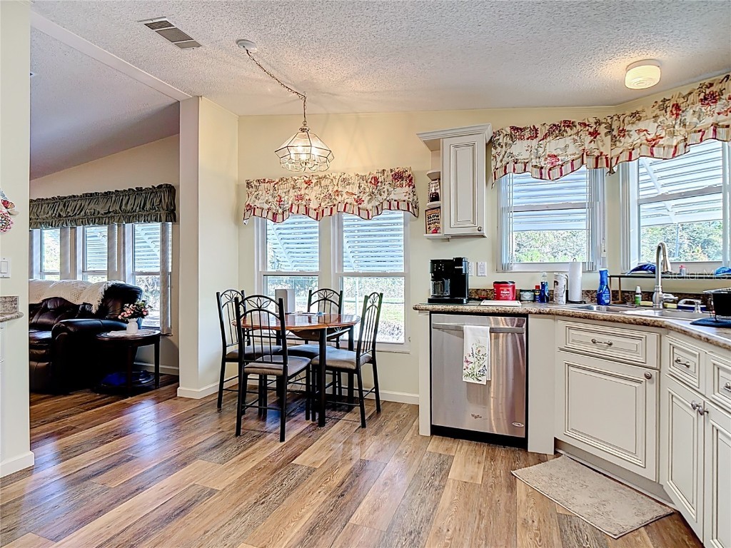 303 Pine Loop Frostproof FL 33843 TB8453647 image11