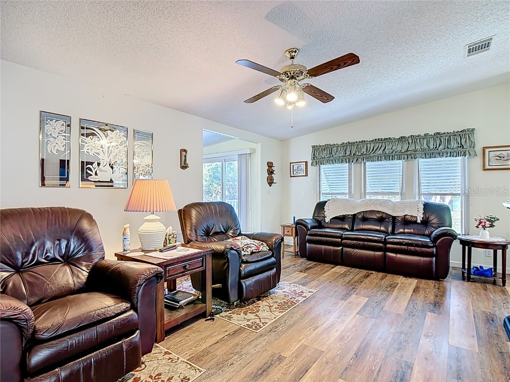 303 Pine Loop Frostproof FL 33843 TB8453647 image17