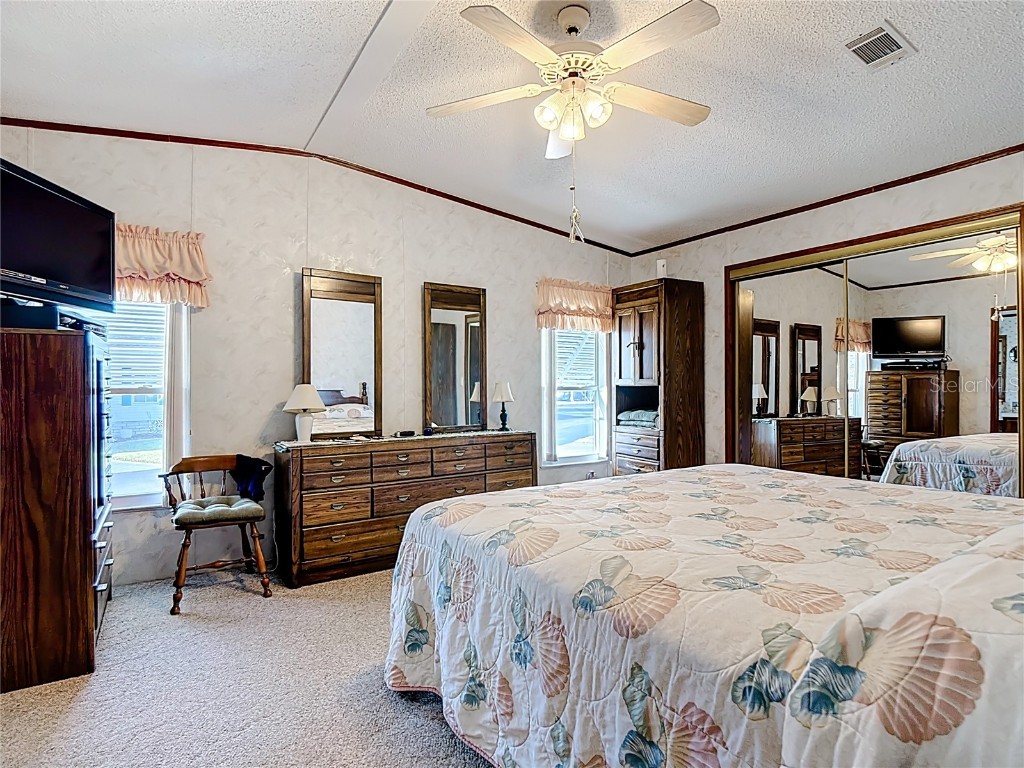 303 Pine Loop Frostproof FL 33843 TB8453647 image21