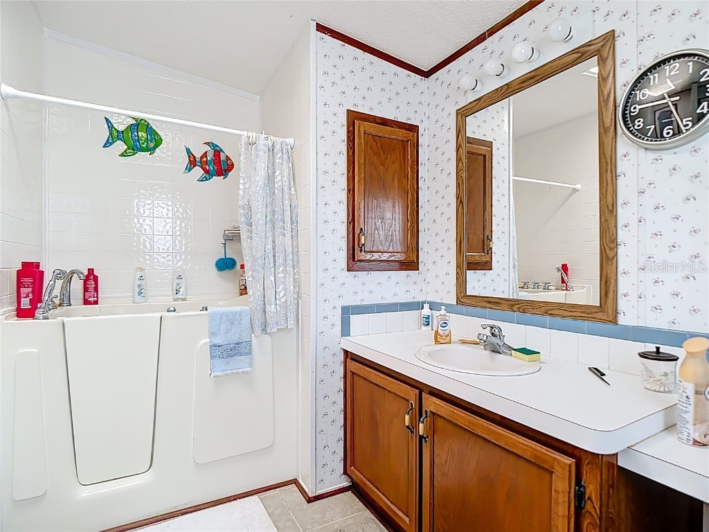 303 Pine Loop Frostproof FL 33843 TB8453647 image26