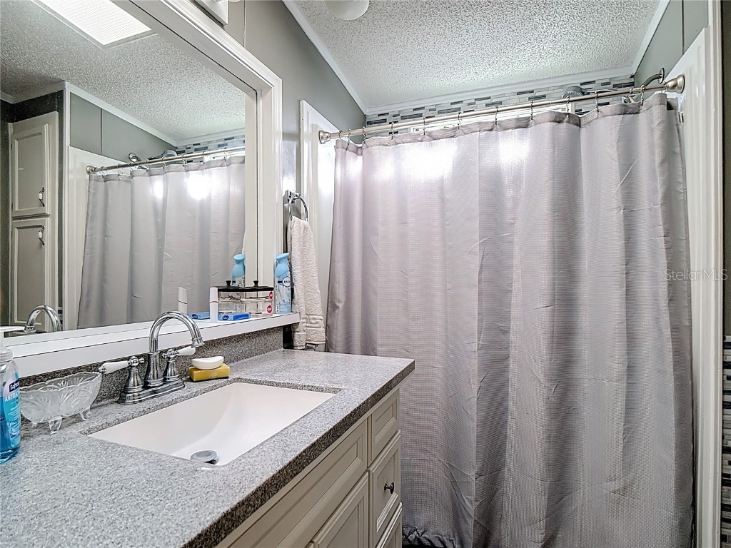 303 Pine Loop Frostproof FL 33843 TB8453647 image31