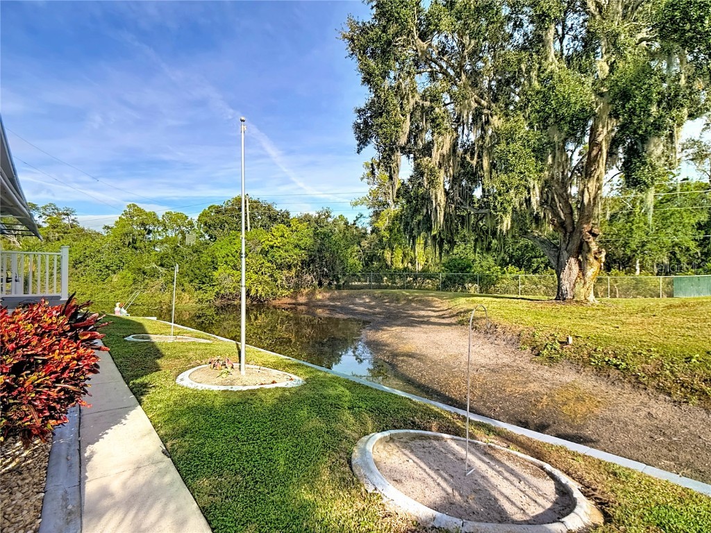 303 Pine Loop Frostproof FL 33843 TB8453647 image40