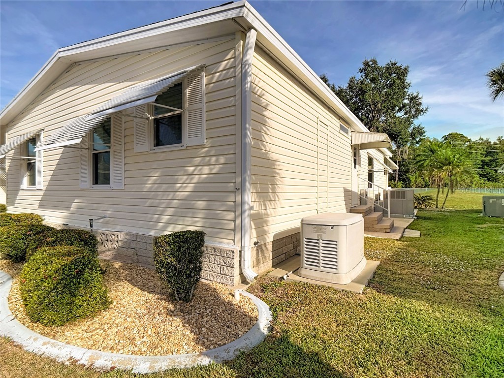 303 Pine Loop Frostproof FL 33843 TB8453647 image41