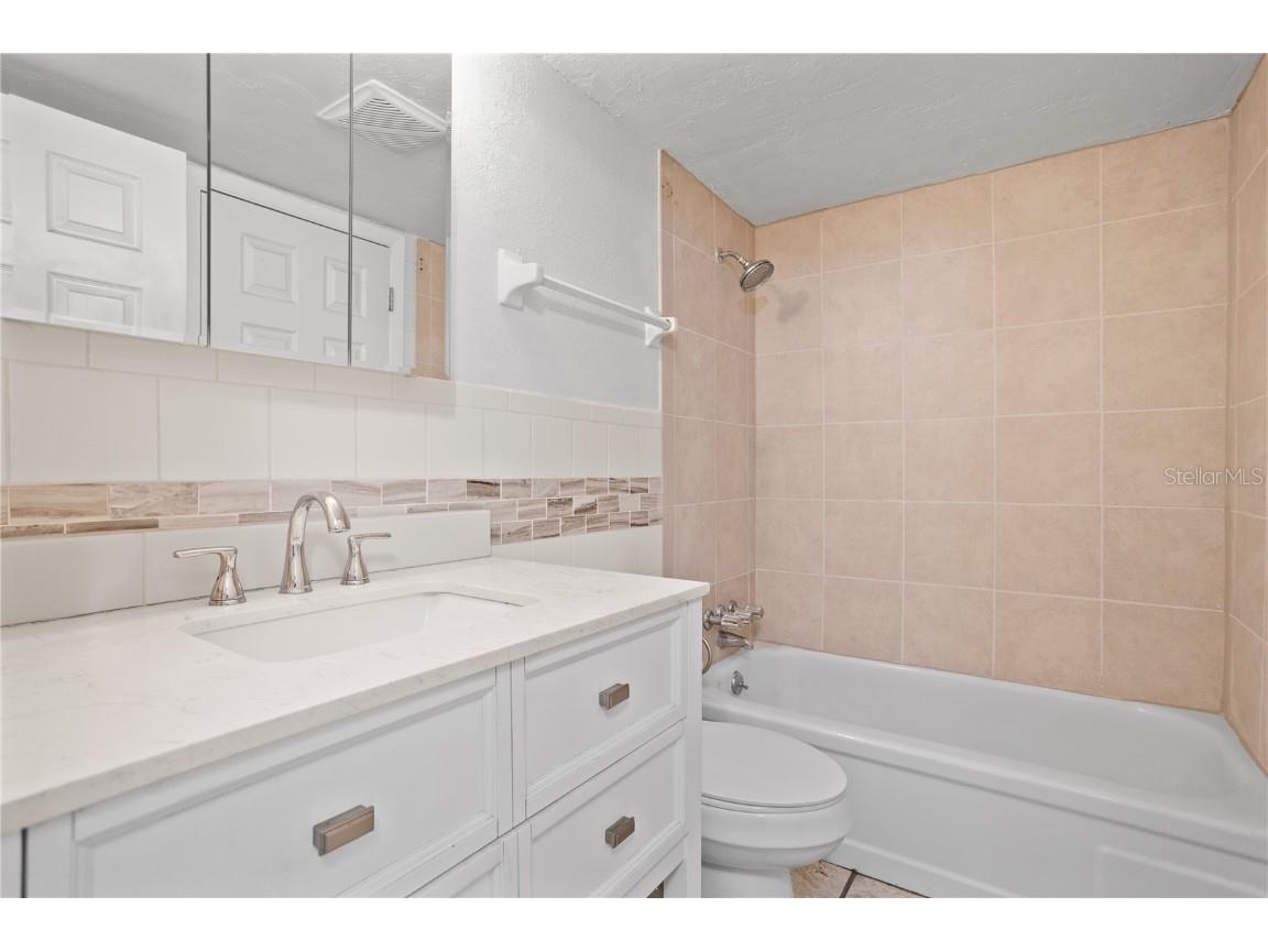 303 Ridge Boulevard #110 South Daytona FL 32119 V4943855 image13