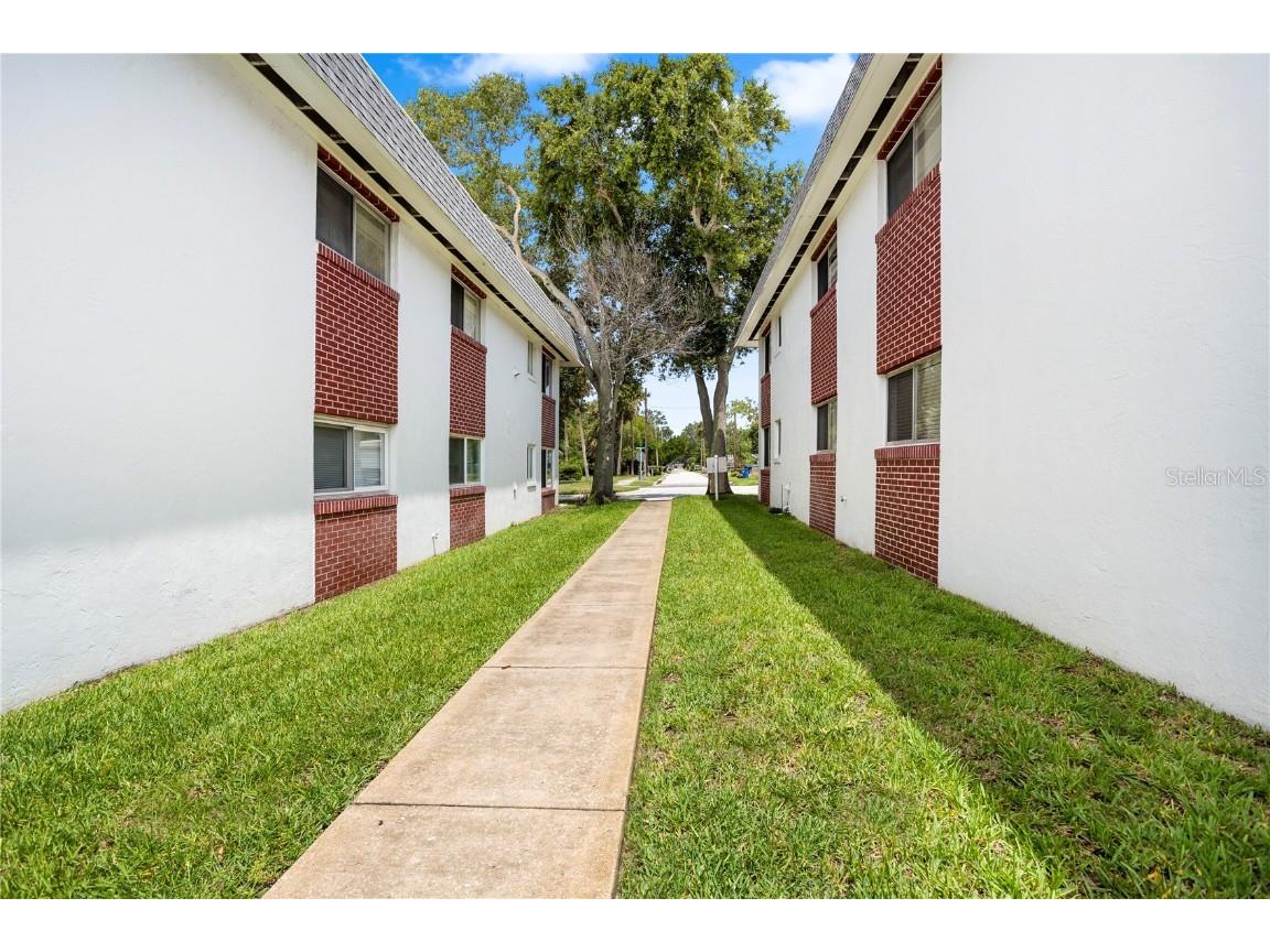 303 Ridge Boulevard #110 South Daytona FL 32119 V4943855 image27