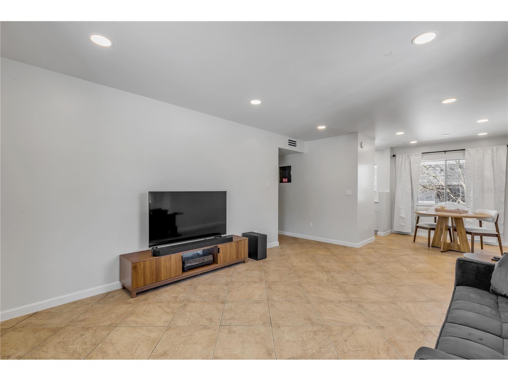 303 Ridge Boulevard #2100 Daytona Beach FL 32119 V4948600 image6
