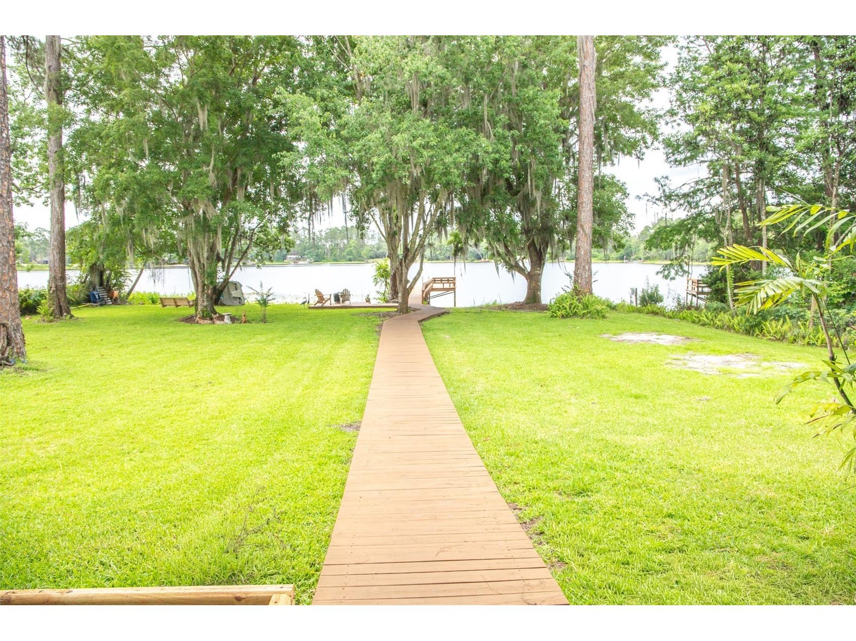 303 Riley Lake Drive Hawthorne FL 32640 GC541161 image2