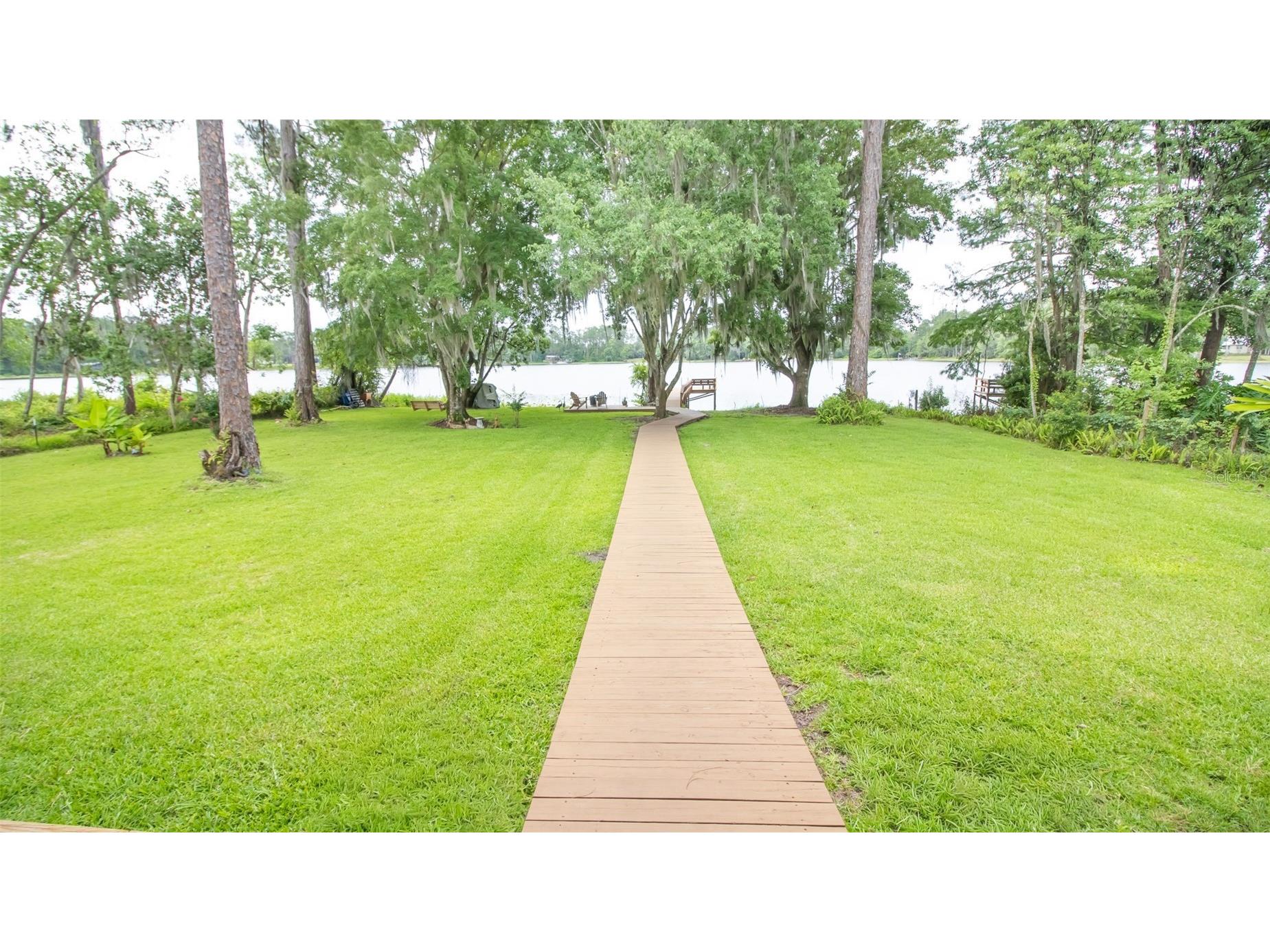 303 Riley Lake Drive Hawthorne FL 32640 GC541161 image64