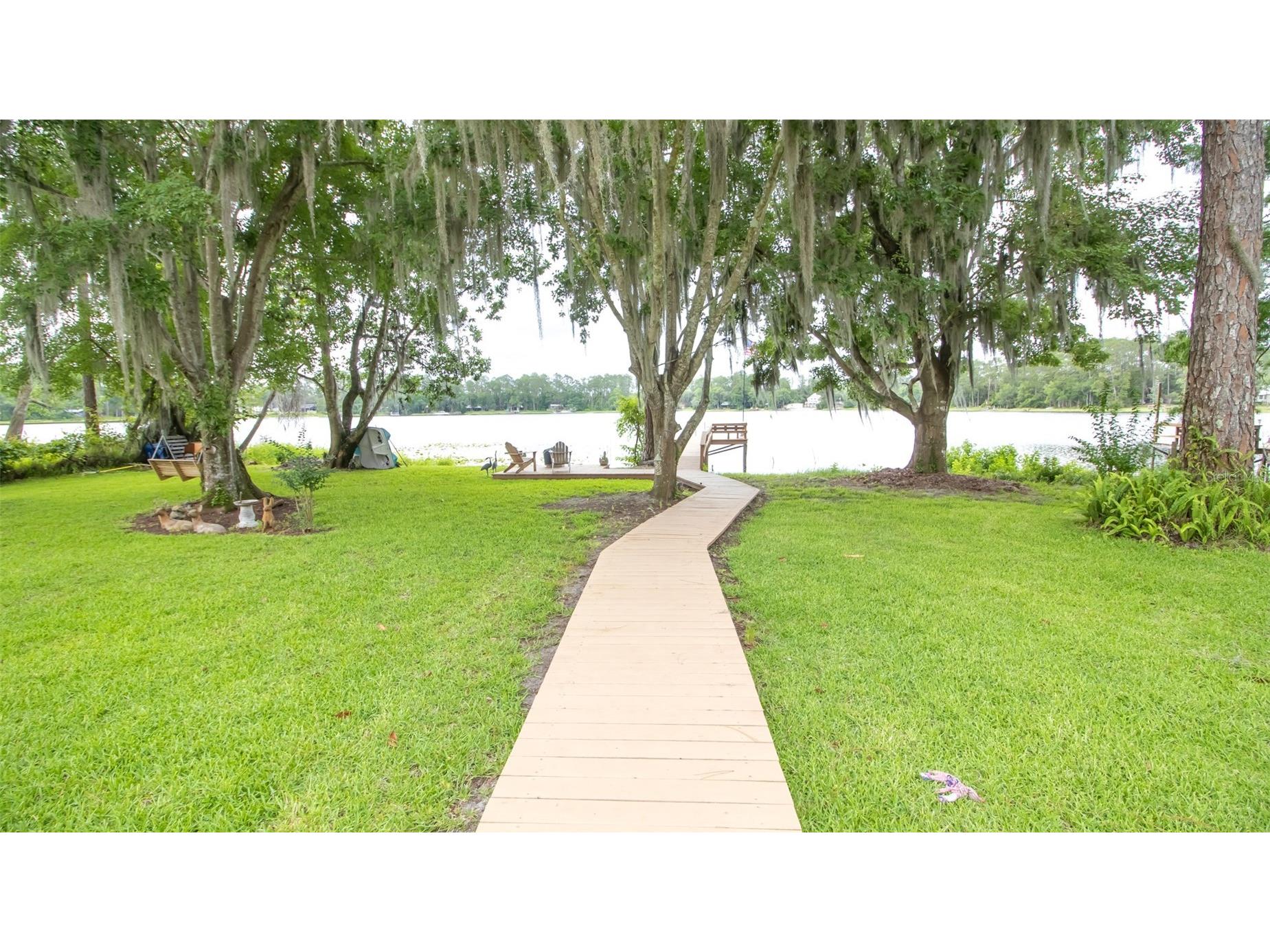 303 Riley Lake Drive Hawthorne FL 32640 GC541161 image65