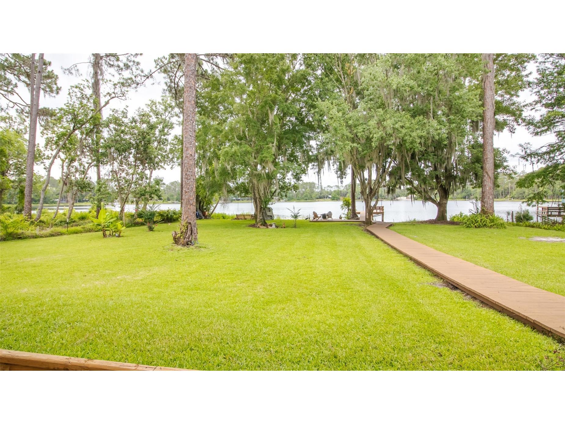 303 Riley Lake Drive Hawthorne FL 32640 GC541161 image73