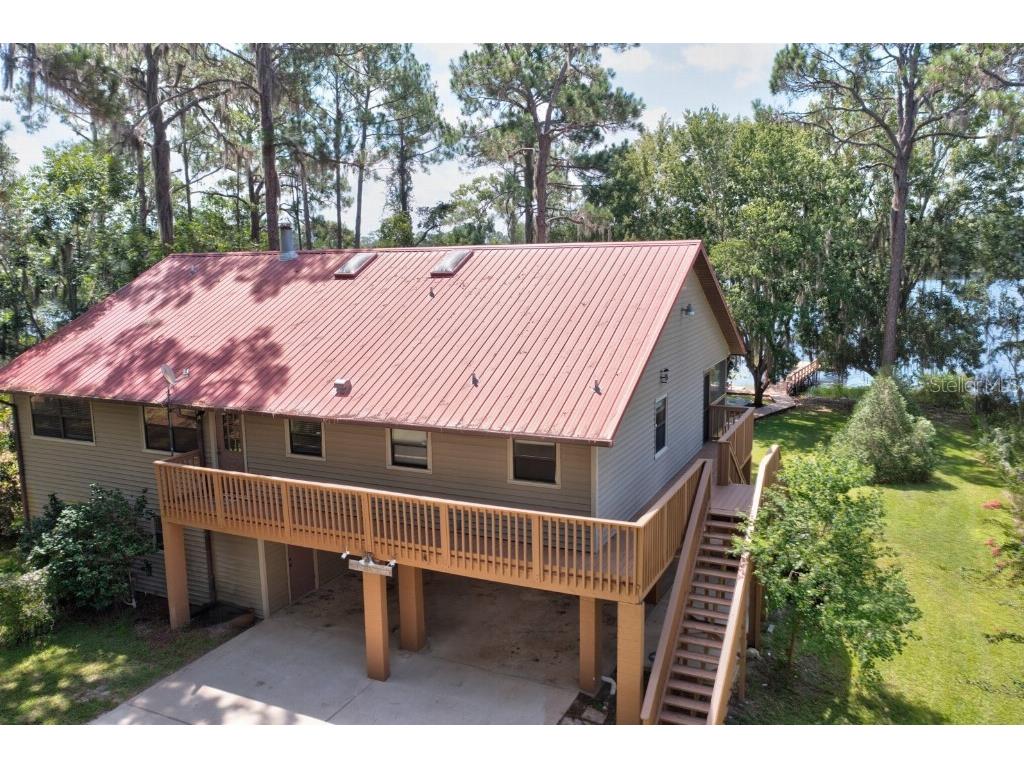 303 Riley Lake Drive Hawthorne FL 32640 TB8413223 image1