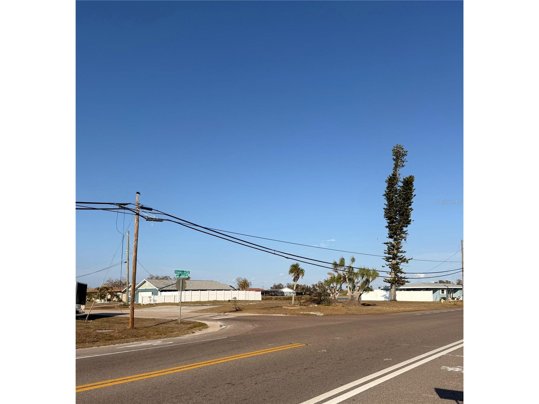 303 Shamrock Boulevard Venice FL 34293 N6142968 image3
