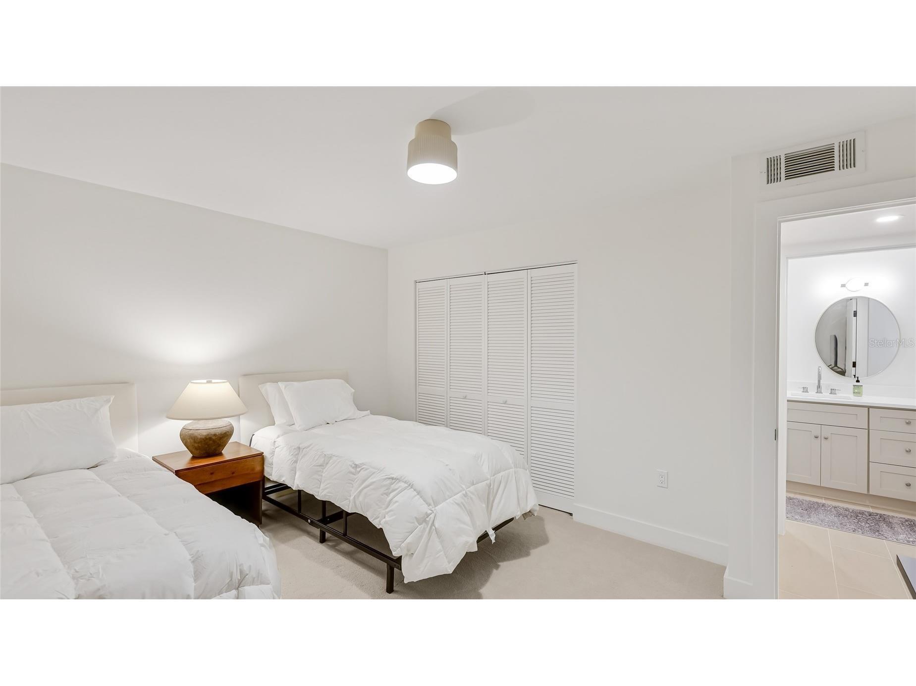 303 Springdale Drive #303 Bradenton FL 34210 A4691252 image20