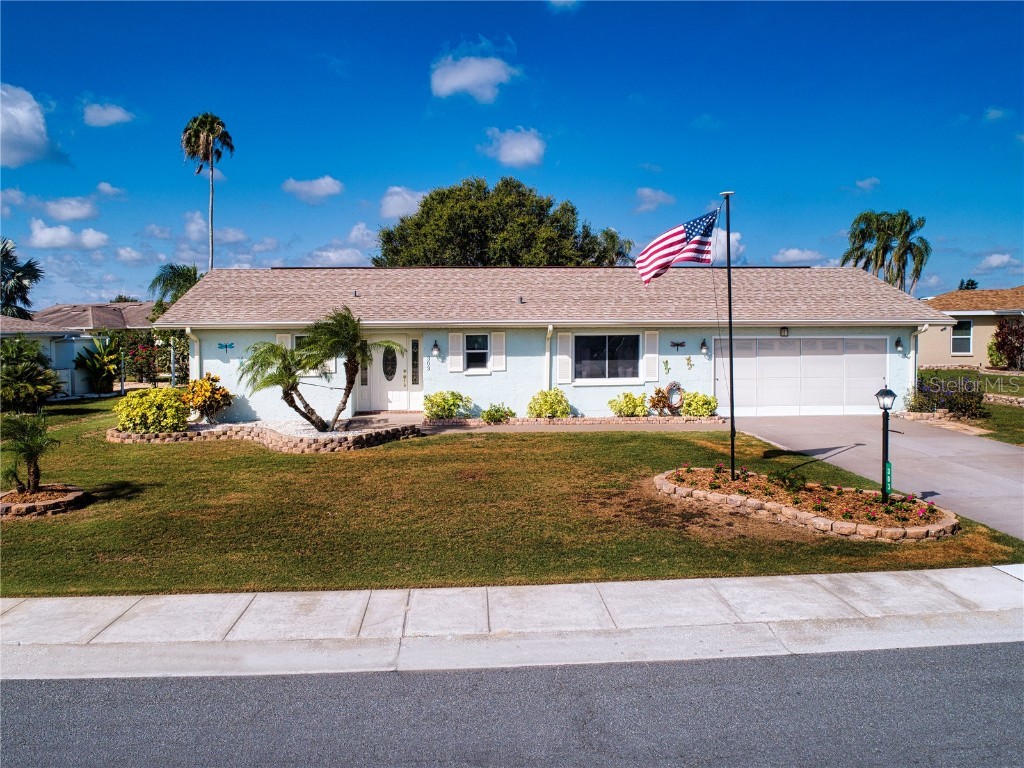 303 Stoneham Drive Sun City Center FL 33573 T3457847 image1