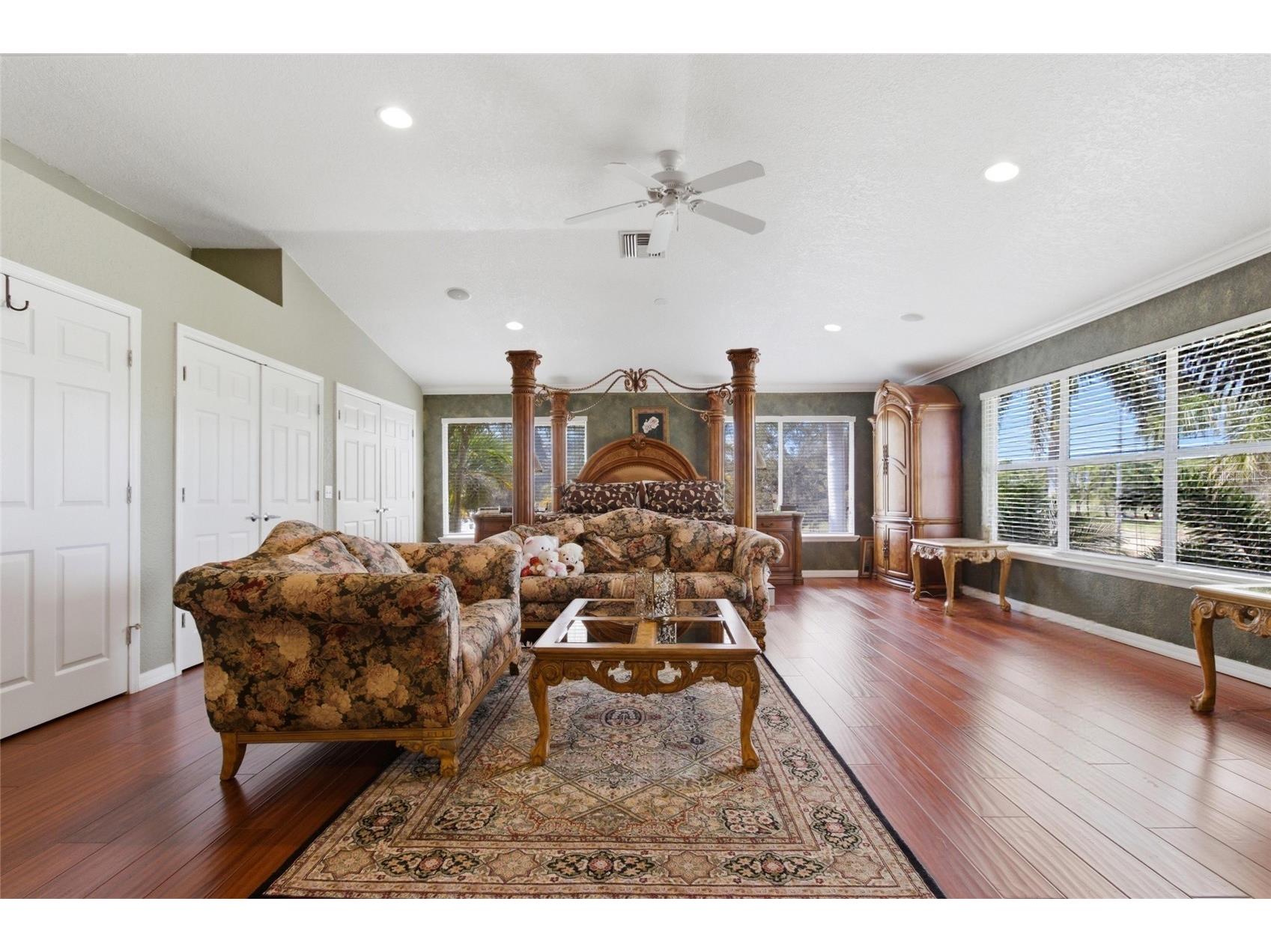 303 Sunny Lane Belleair FL 33756 TB8497147 image48