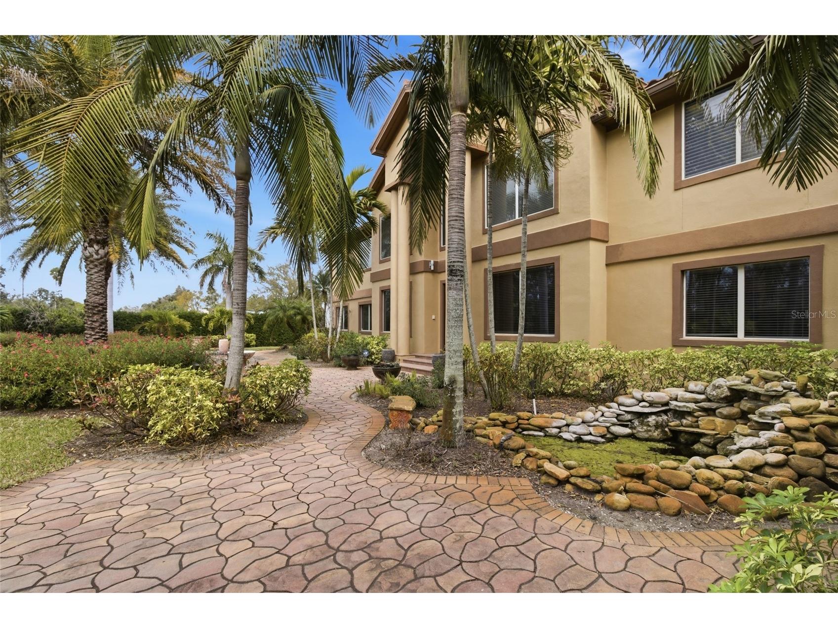 303 Sunny Lane Belleair FL 33756 TB8497147 image7