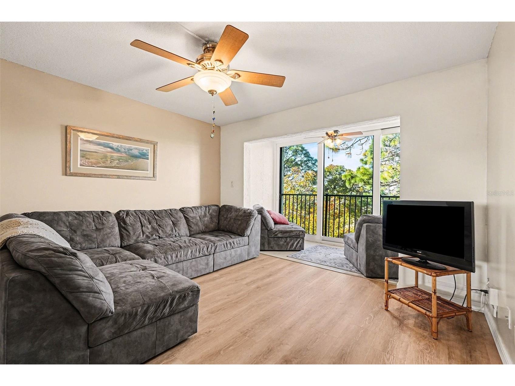 303 Tarpon Point Tarpon Springs FL 34689 TB8467673 image6