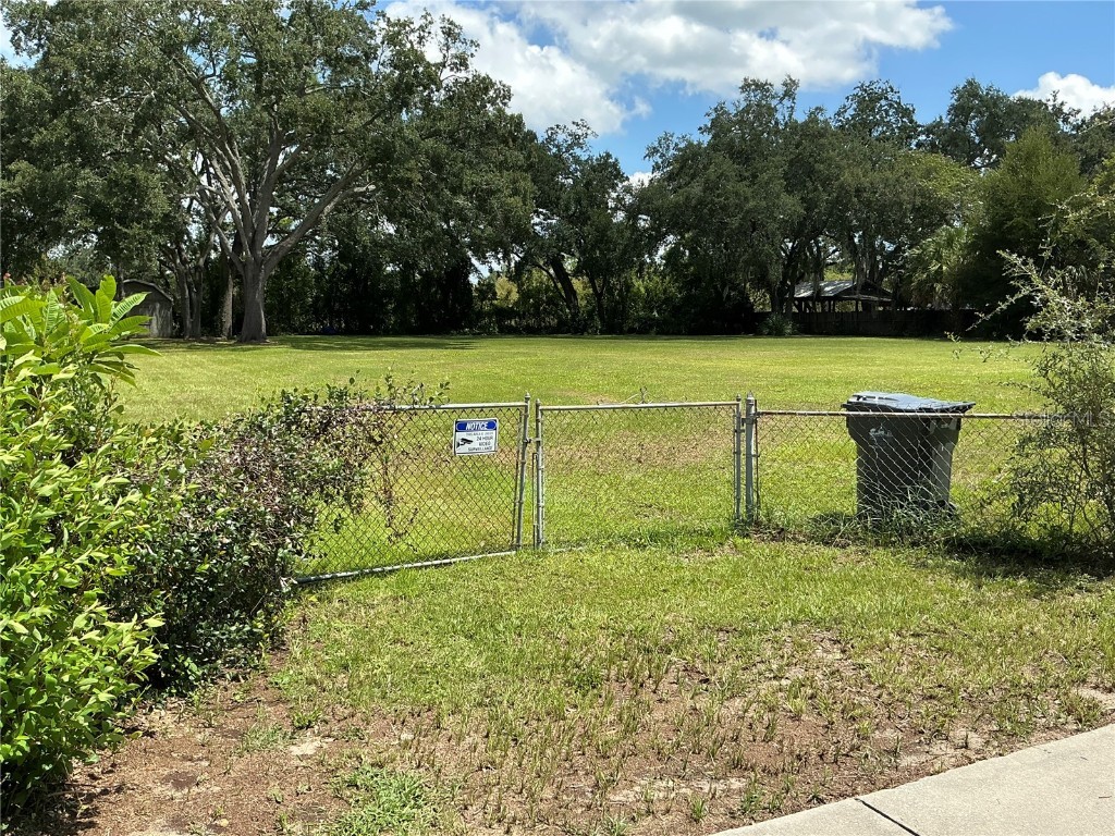 303 W 131st Avenue Tampa FL 33612 TB8415631 image1