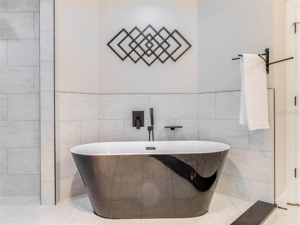 303 Waterwood Drive Yalaha FL 34797 - LAKE HARRIS O6282503 image40