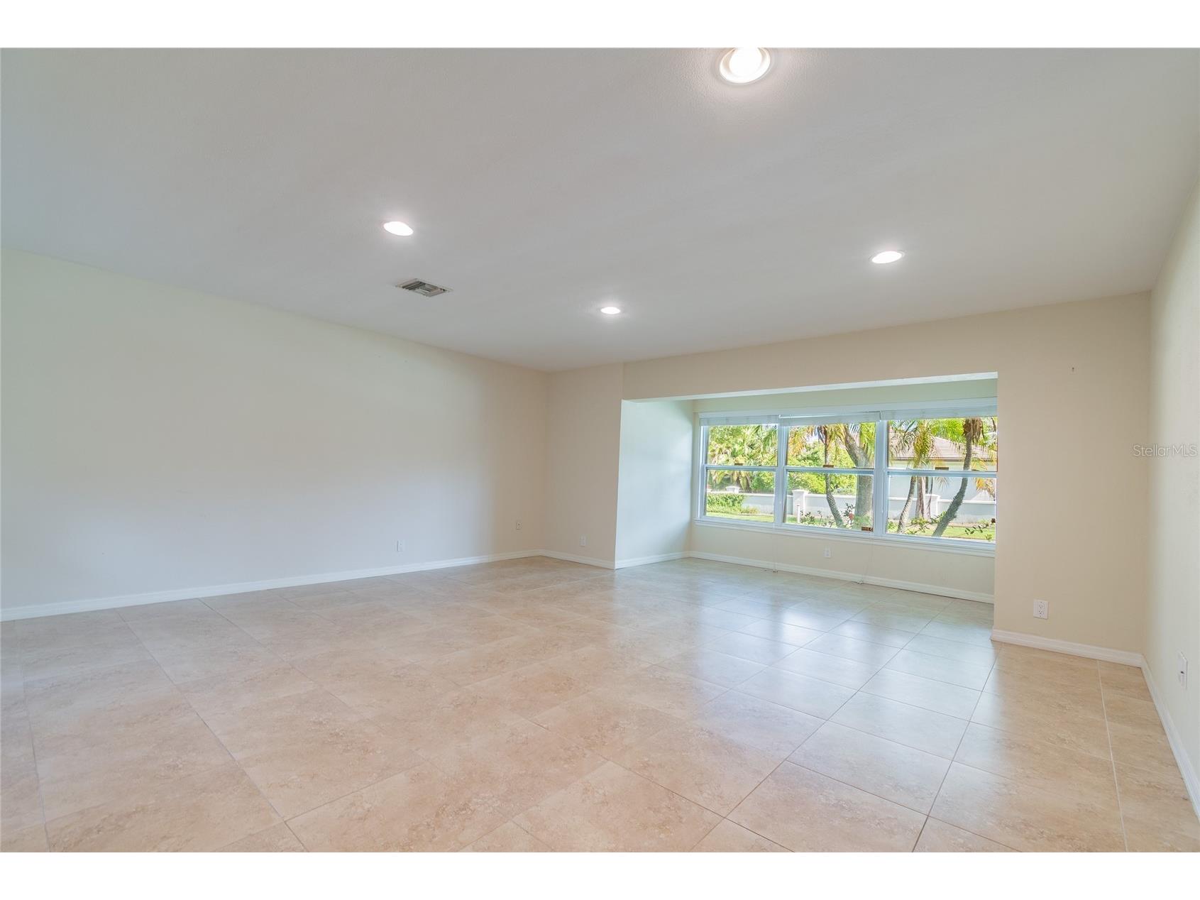 303 Wildwood Way #A Clearwater FL 33756 TB8525520 image3