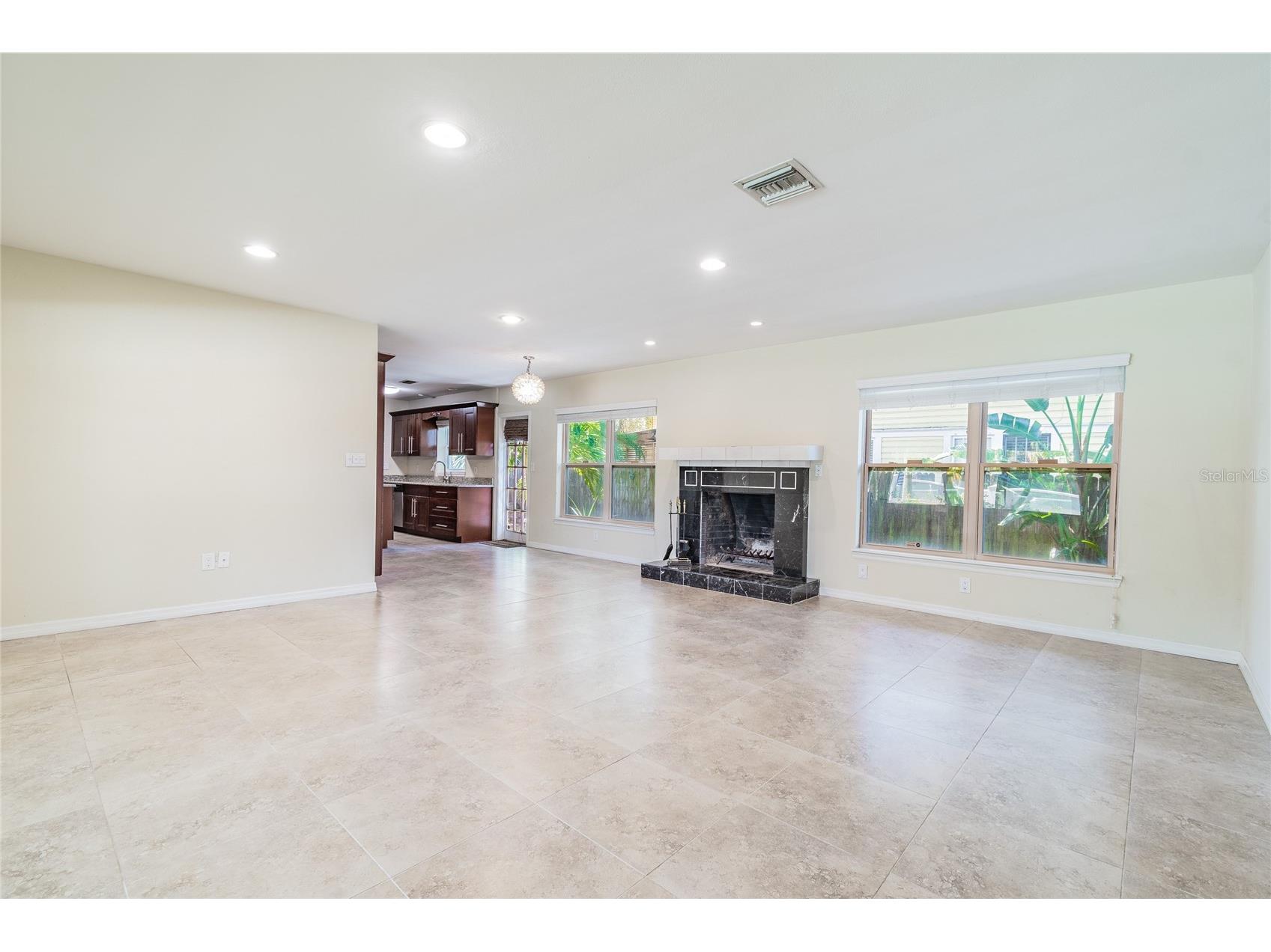 303 Wildwood Way #A Clearwater FL 33756 TB8525520 image6