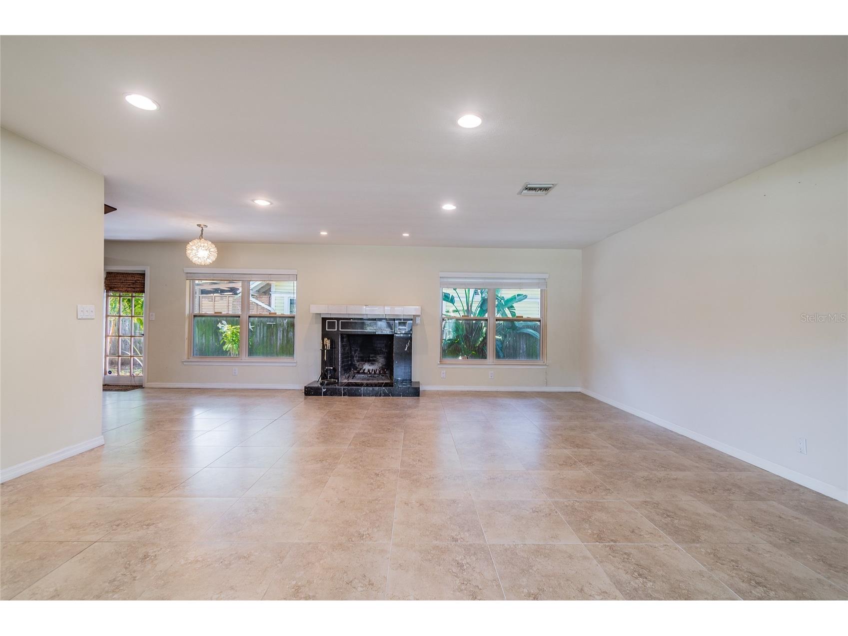 303 Wildwood Way #A Clearwater FL 33756 TB8525520 image7