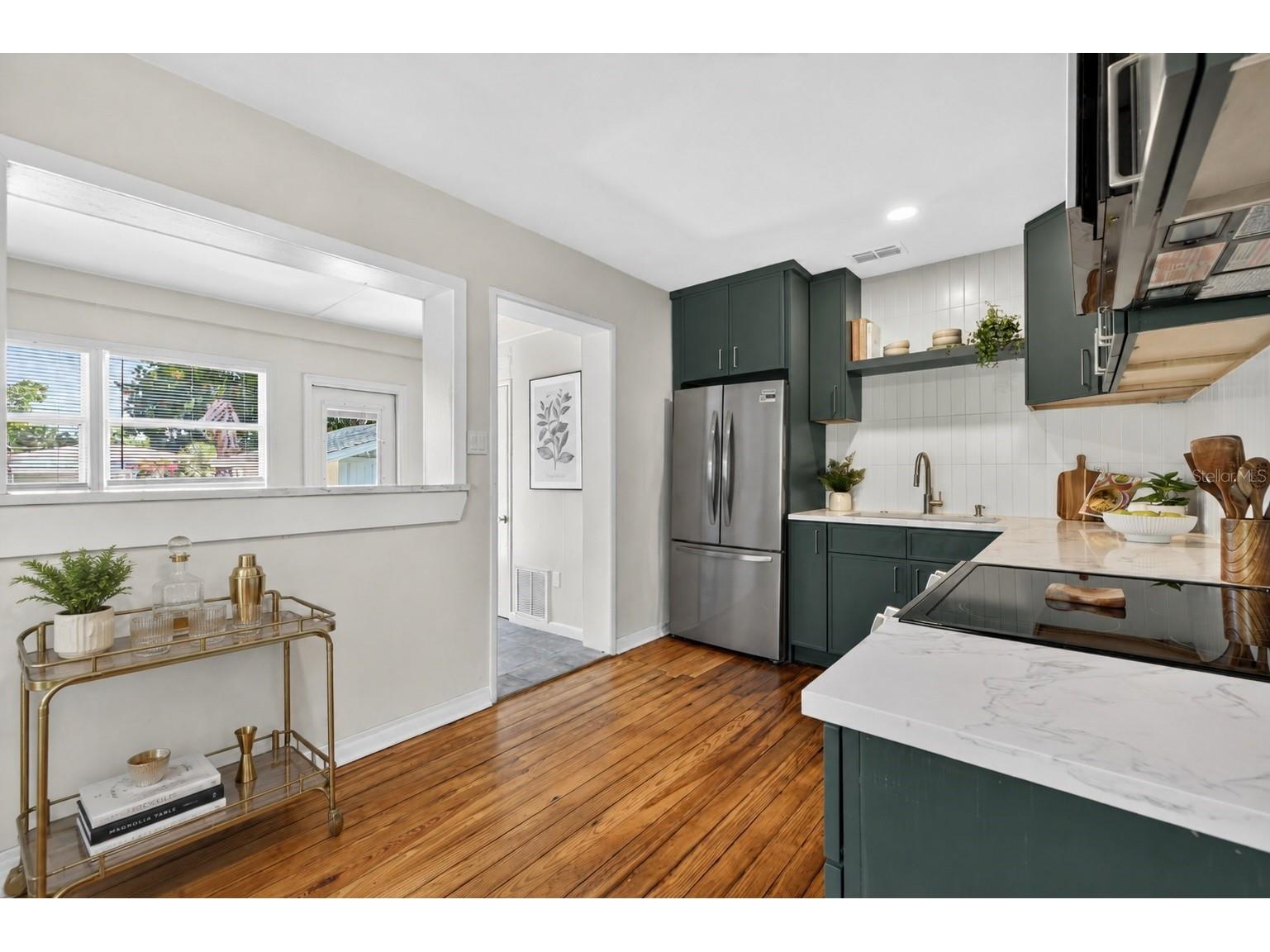 3030 10th Avenue N Saint Petersburg FL 33701 A4695088 image9