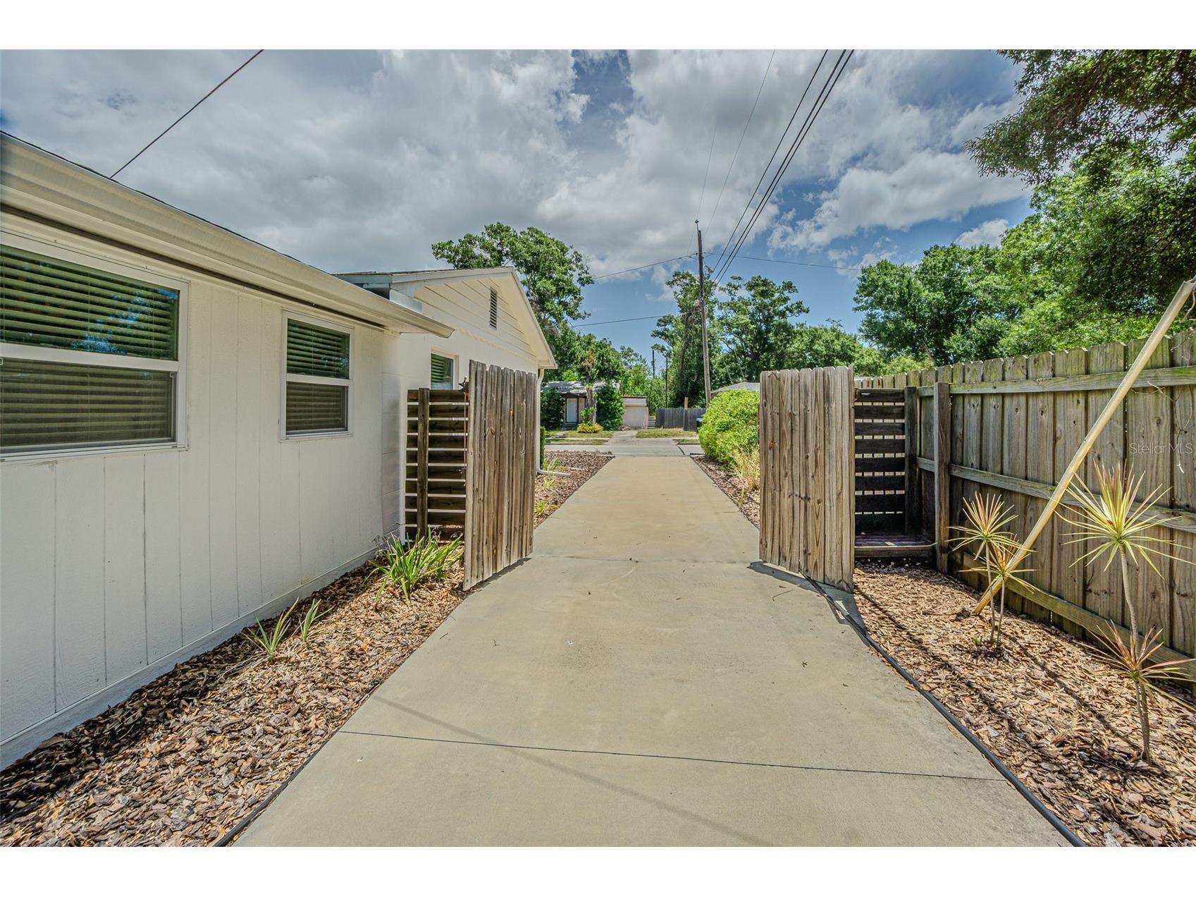 3030 14th Street N Saint Petersburg FL 33704 TB8523895 image22