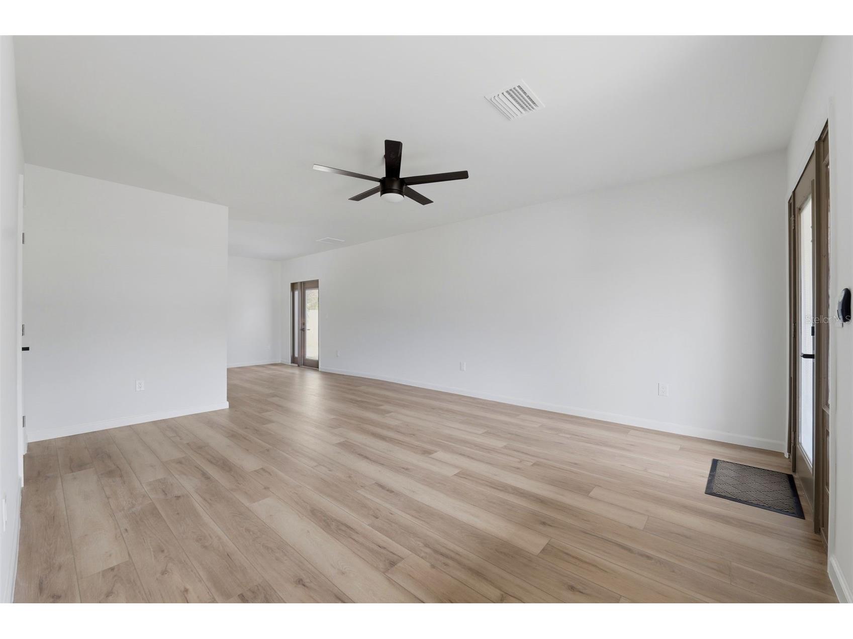 3030 5th Street N Saint Petersburg FL 33704 TB8505268 image10
