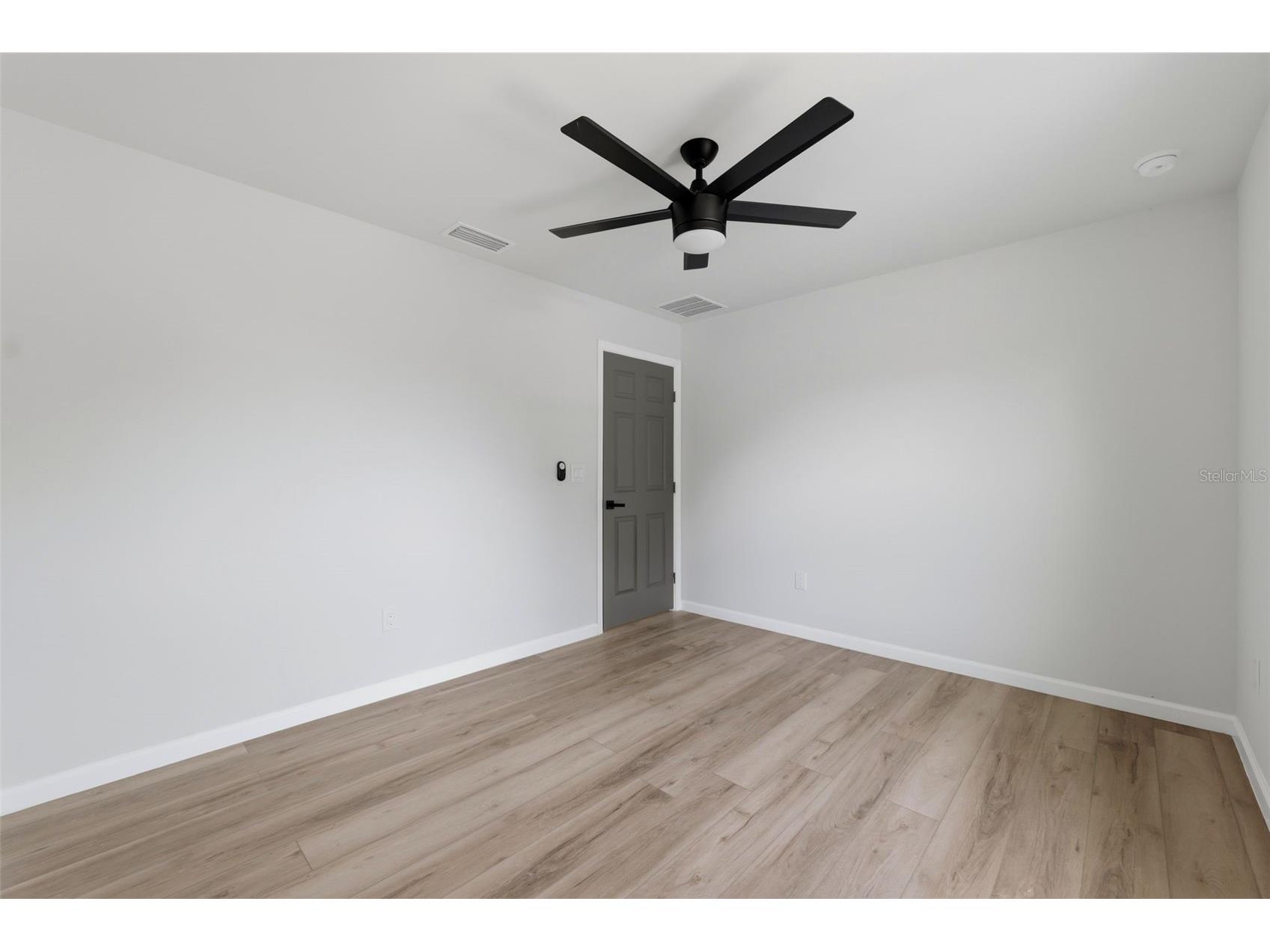3030 5th Street N Saint Petersburg FL 33704 TB8505268 image18