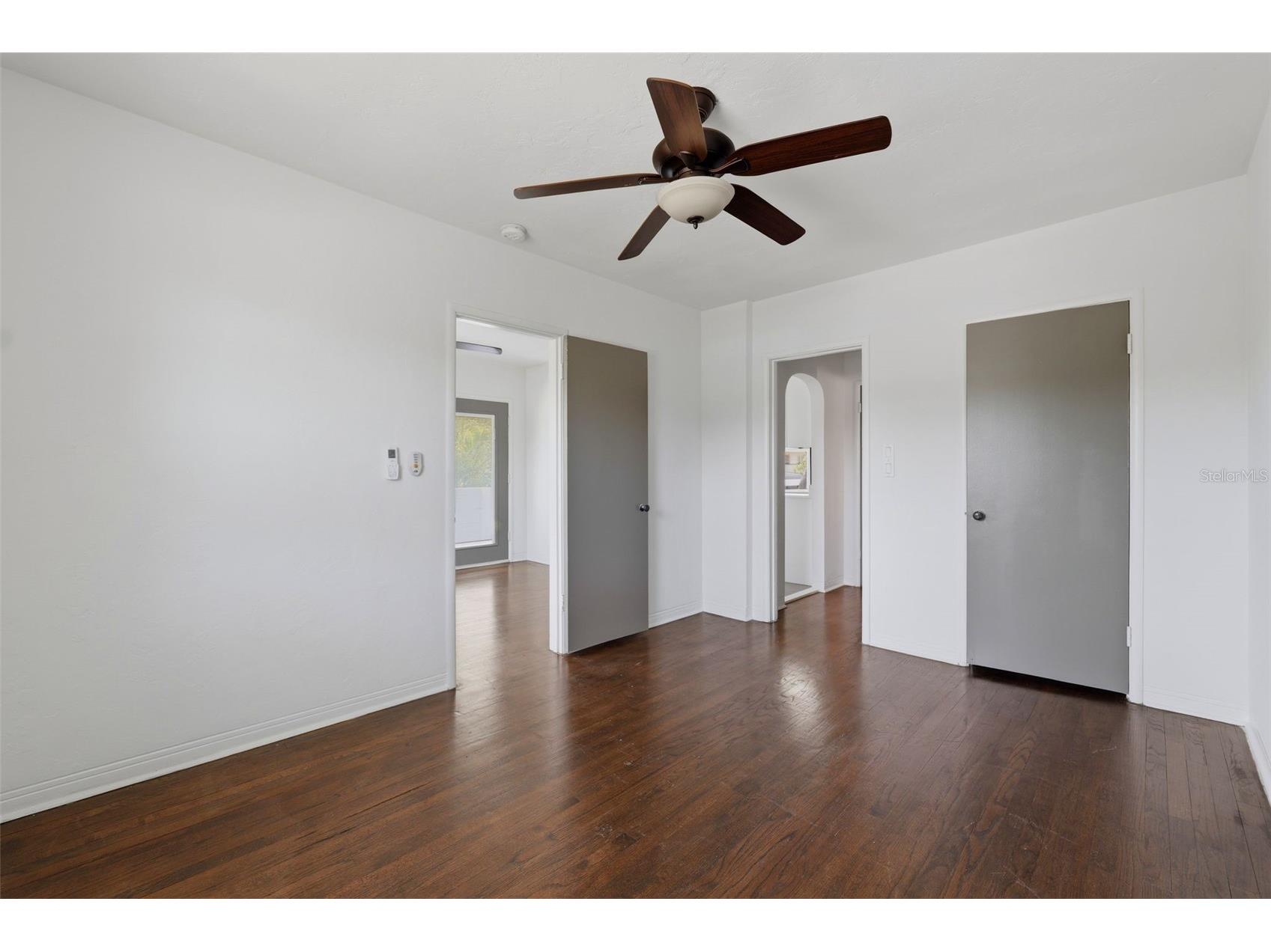 3030 5th Street N Saint Petersburg FL 33704 TB8505268 image37