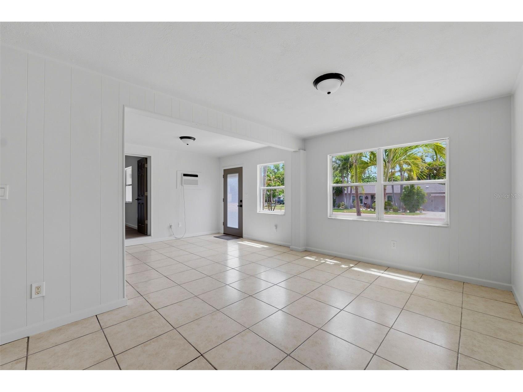 3030 5th Street N Saint Petersburg FL 33704 TB8505268 image58